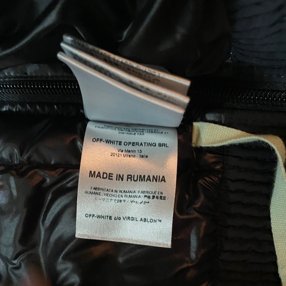 Rare off white fire tape vest fits l-slim xl - Picture 7 of 7